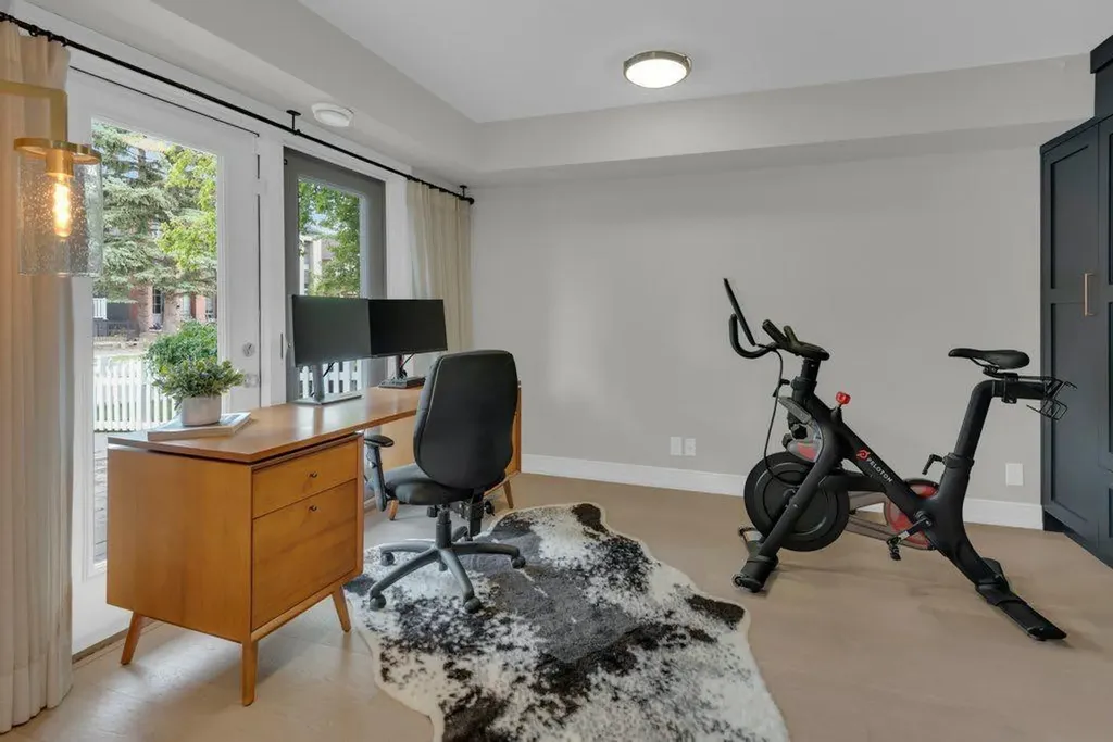 3617 3 Street SW Calgary AB T2S1V6