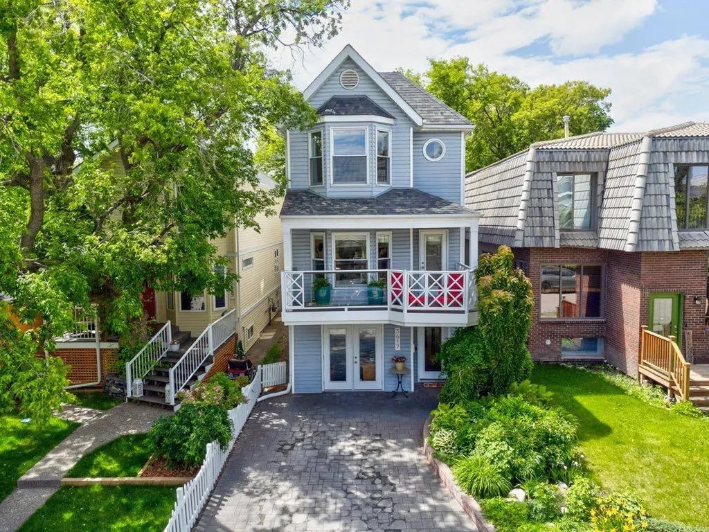 3617 3 Street SW Calgary AB T2S1V6