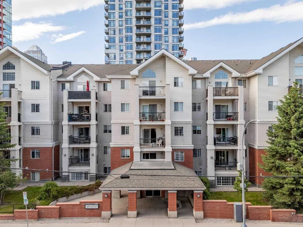126 14 Avenue SW Calgary AB T2R 0L9