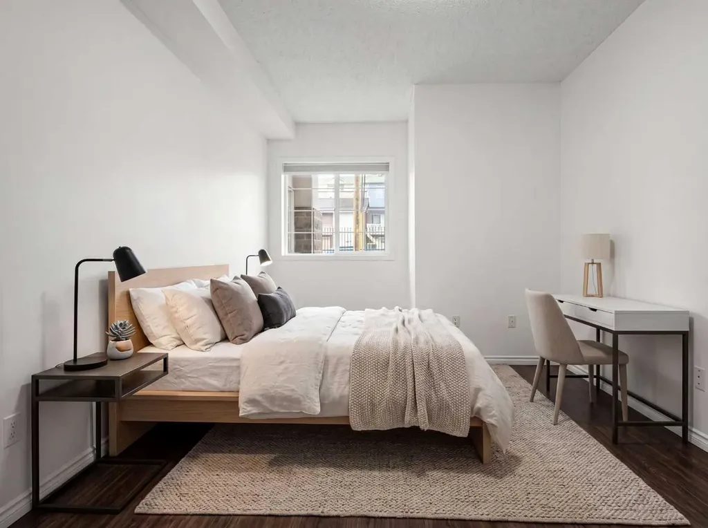 126 14 Avenue SW Calgary AB T2R 0L9