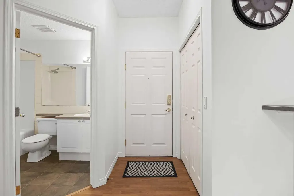 126 14 Avenue SW Calgary AB T2R 0L9