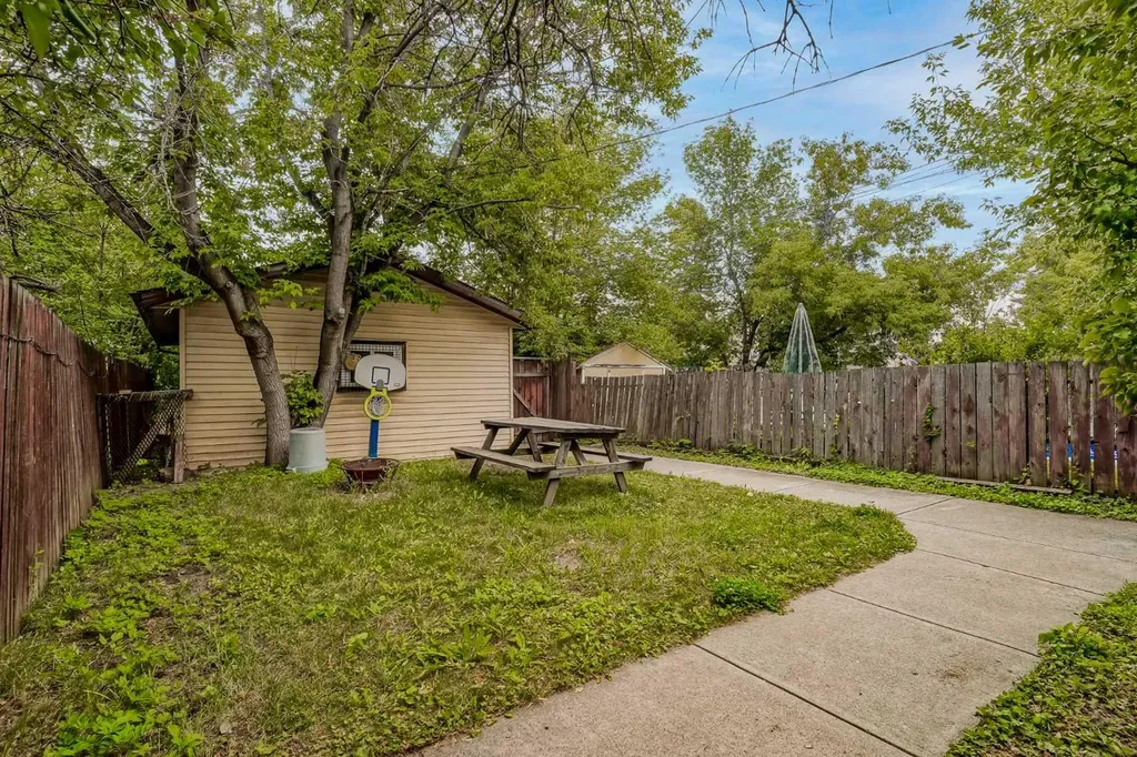 2240A 43 Street SE Calgary AB T2B 1H5
