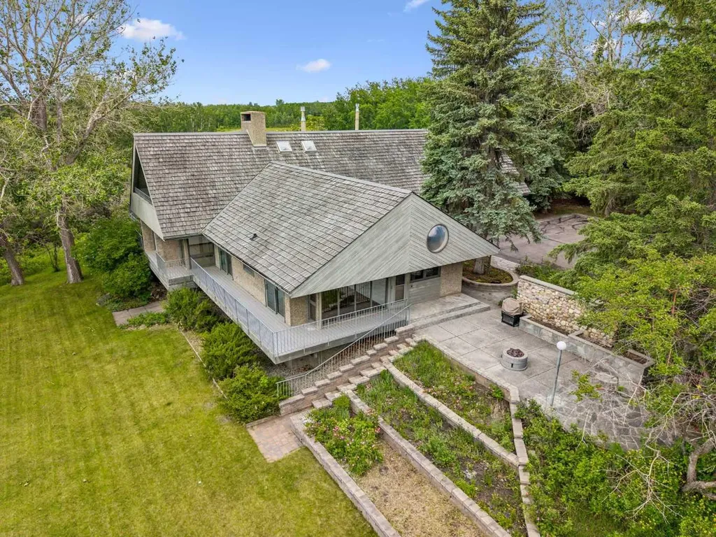 237 Escarpment Drive Rural Rocky View County AB T3Z 3M8