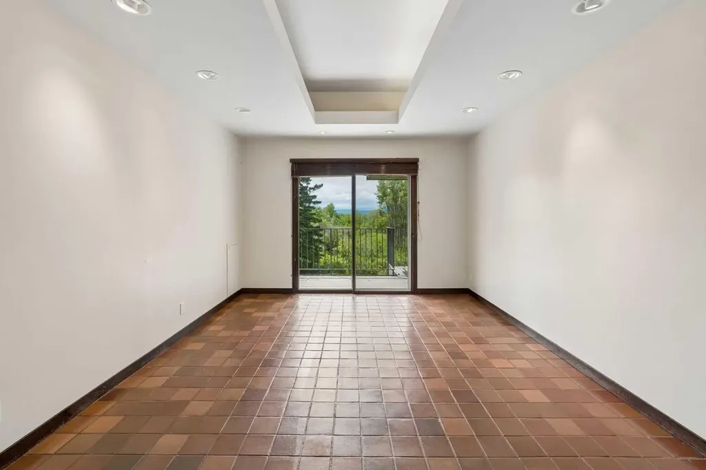 237 Escarpment Drive Rural Rocky View County AB T3Z 3M8