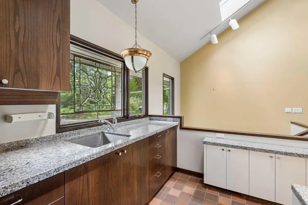 237 Escarpment Drive Rural Rocky View County AB T3Z 3M8