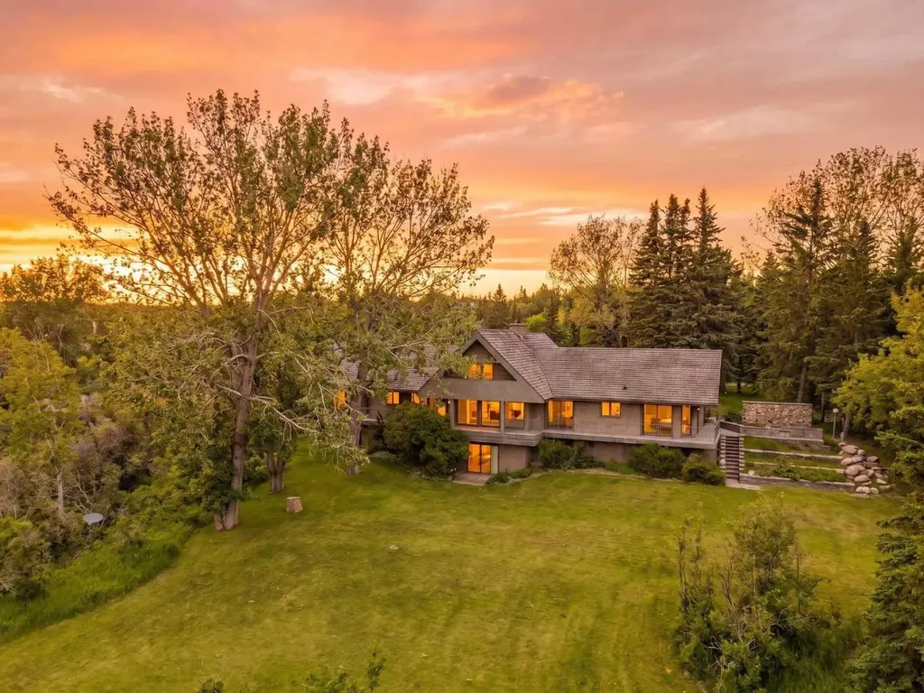 237 Escarpment Drive Rural Rocky View County AB T3Z 3M8