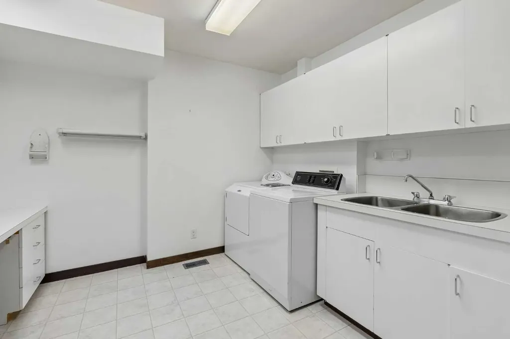 237 Escarpment Drive Rural Rocky View County AB T3Z 3M8