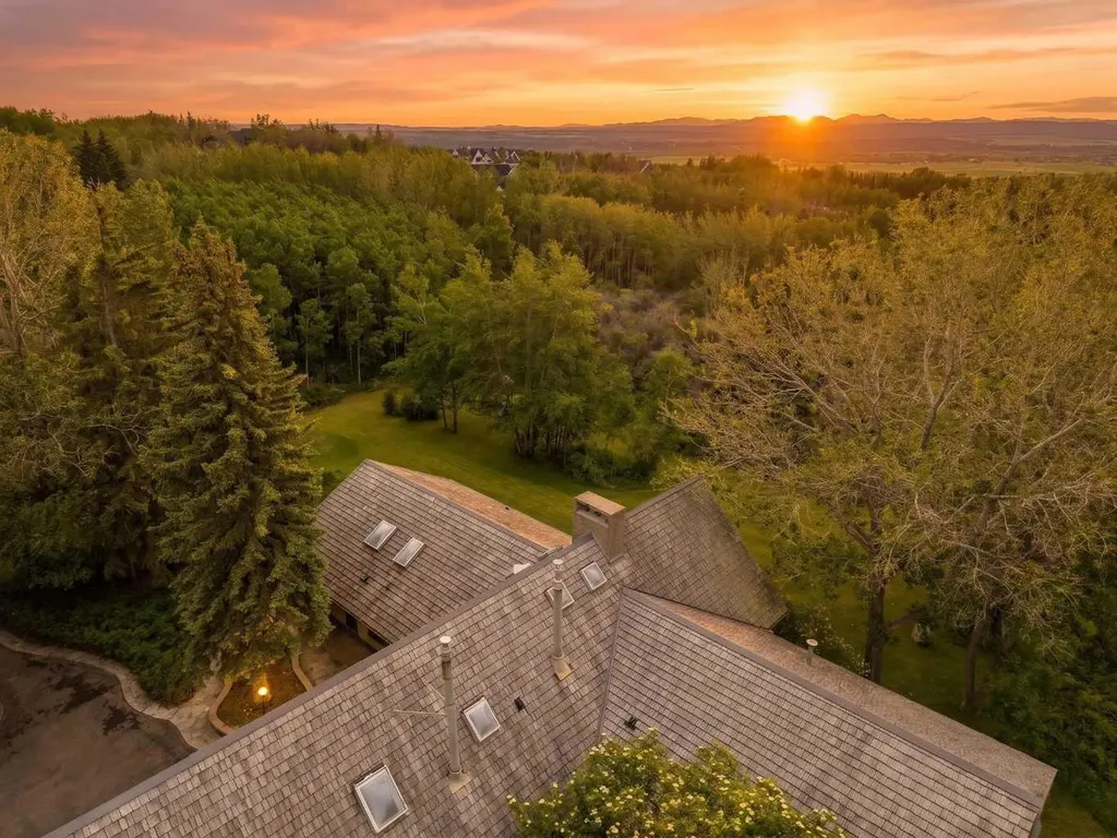 237 Escarpment Drive Rural Rocky View County AB T3Z 3M8
