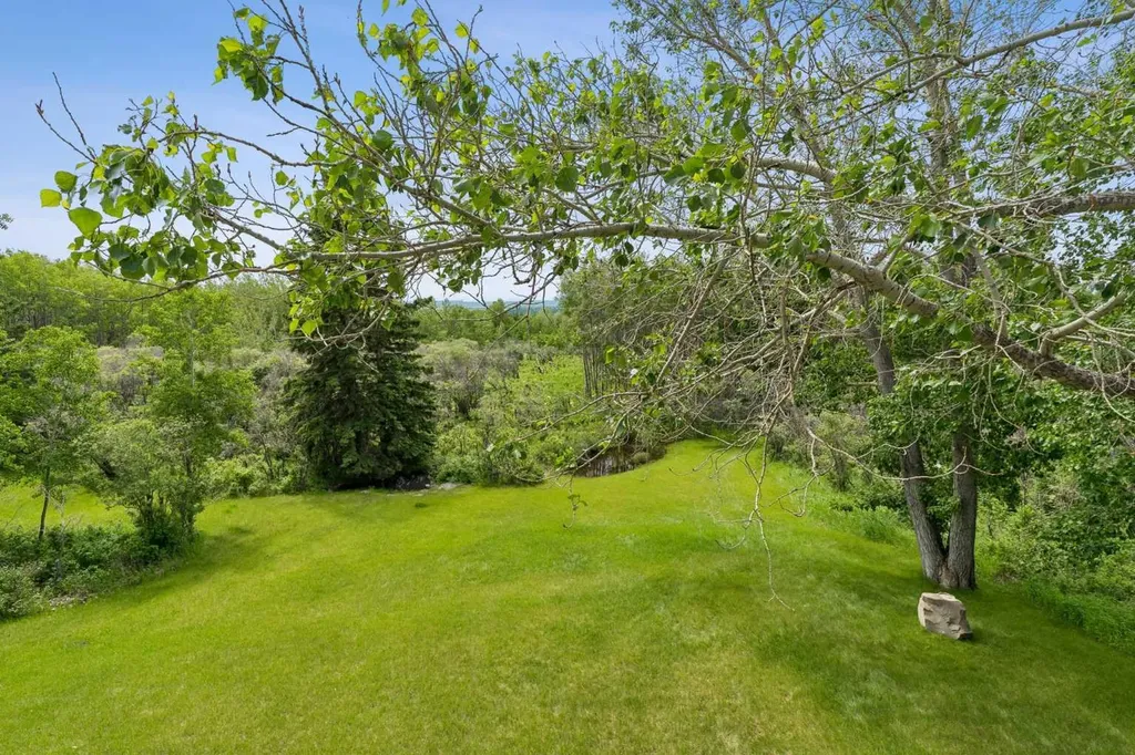 237 Escarpment Drive Rural Rocky View County AB T3Z 3M8