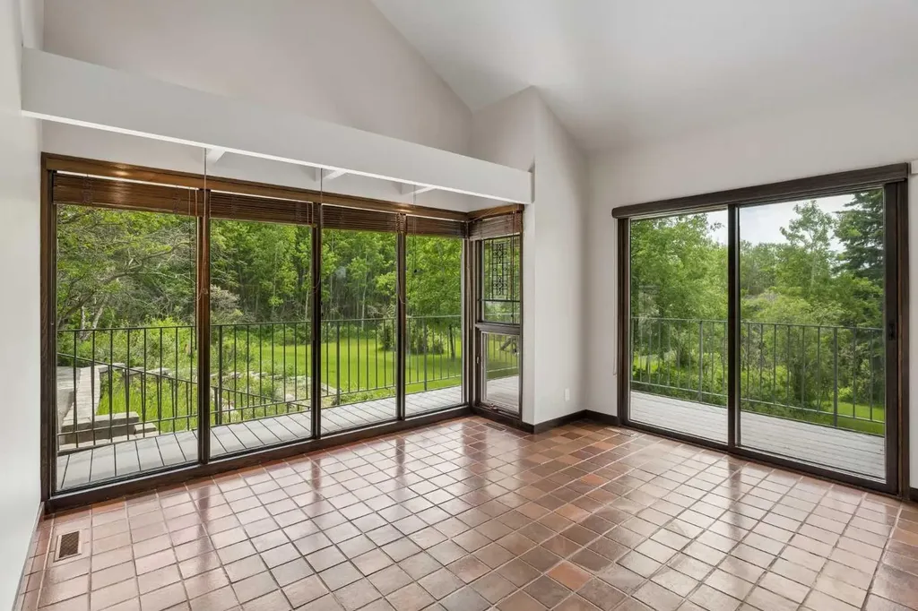 237 Escarpment Drive Rural Rocky View County AB T3Z 3M8