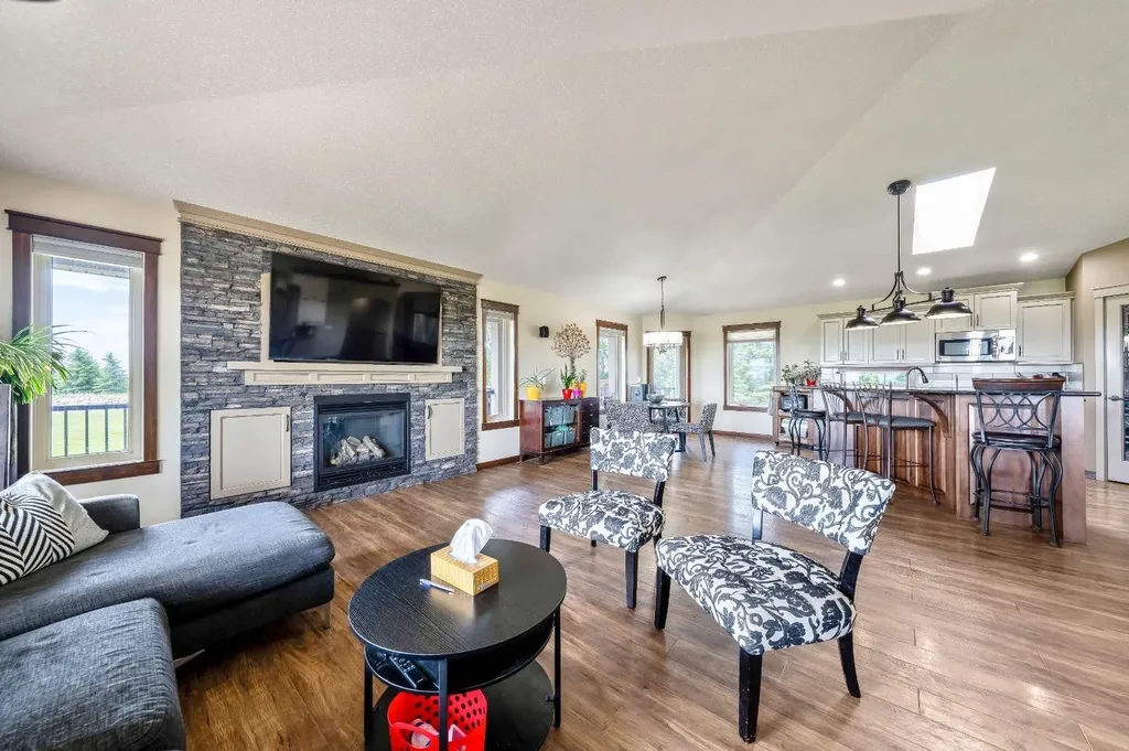 252042 Township Road 230 Rural Wheatland County AB T1P 0T2
