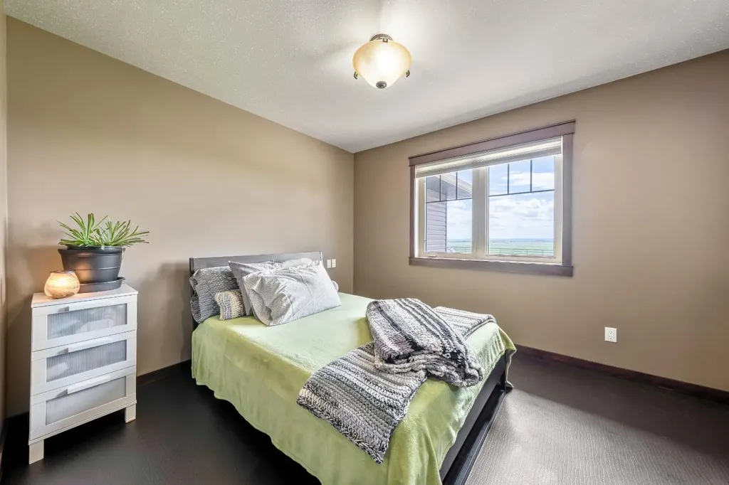 252042 Township Road 230 Rural Wheatland County AB T1P 0T2