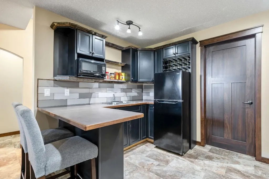 252042 Township Road 230 Rural Wheatland County AB T1P 0T2