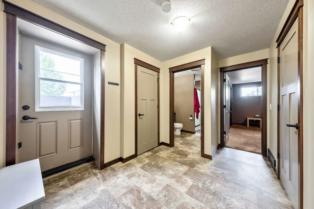 252042 Township Road 230 Rural Wheatland County AB T1P 0T2