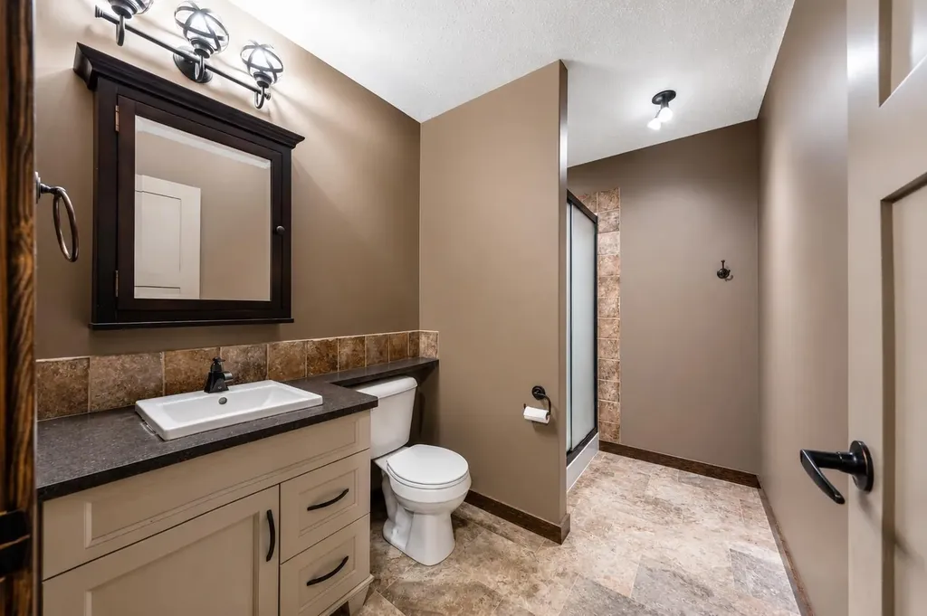 252042 Township Road 230 Rural Wheatland County AB T1P 0T2