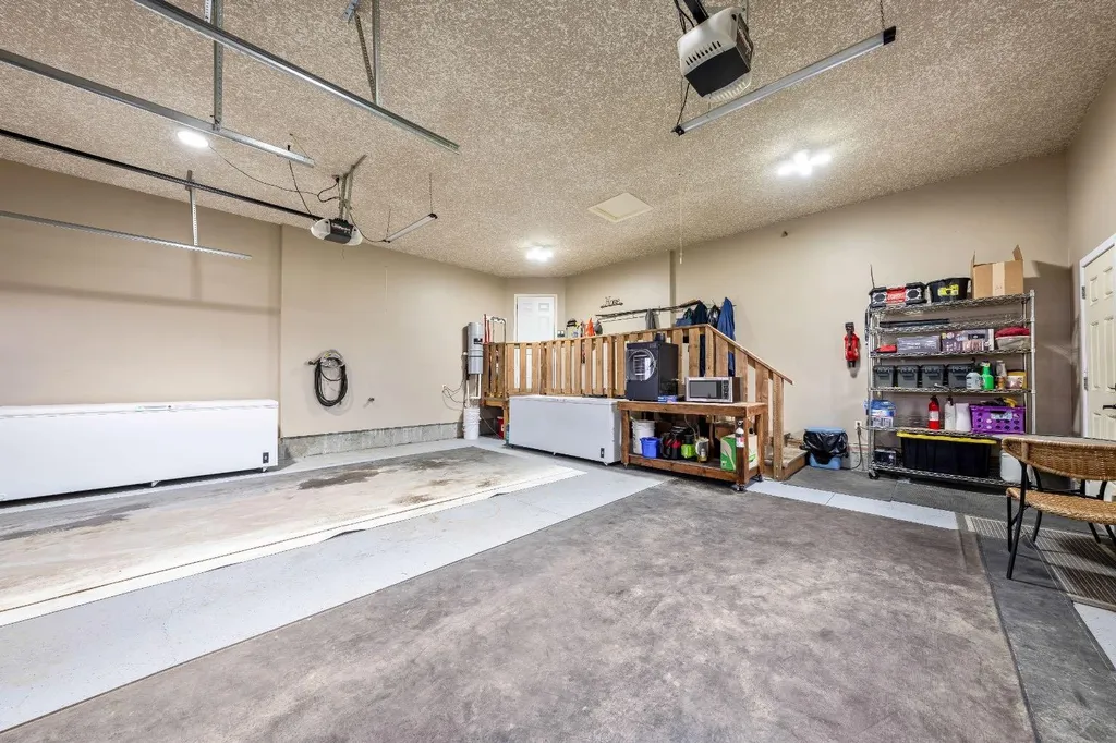 252042 Township Road 230 Rural Wheatland County AB T1P 0T2