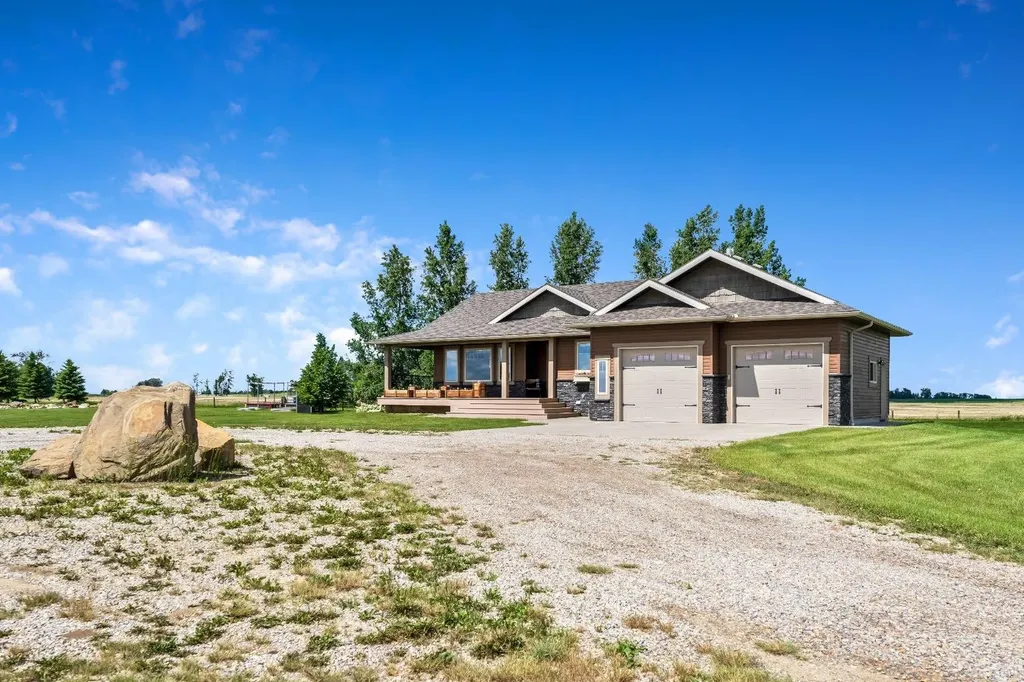 252042 Township Road 230 Rural Wheatland County AB T1P 0T2
