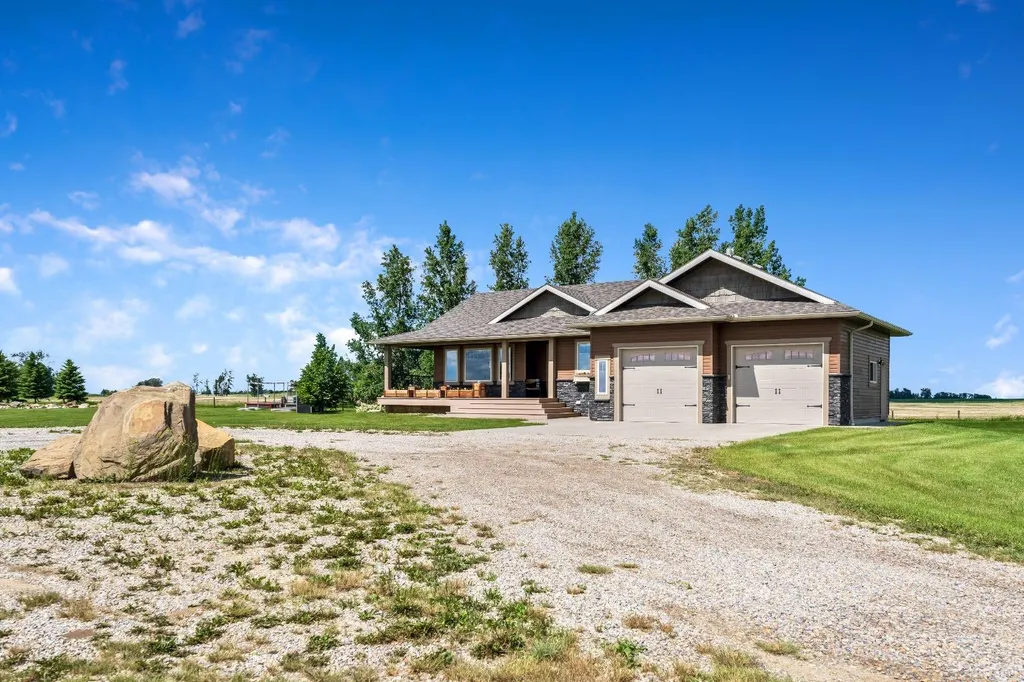 252042 Township Road 230 Rural Wheatland County AB T1P 0T2