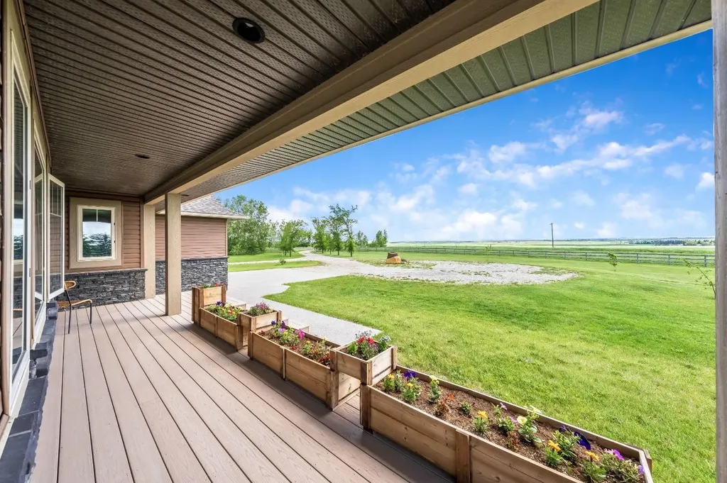 252042 Township Road 230 Rural Wheatland County AB T1P 0T2