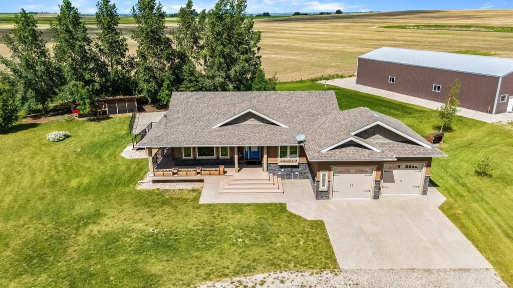 252042 Township Road 230 Rural Wheatland County AB T1P 0T2