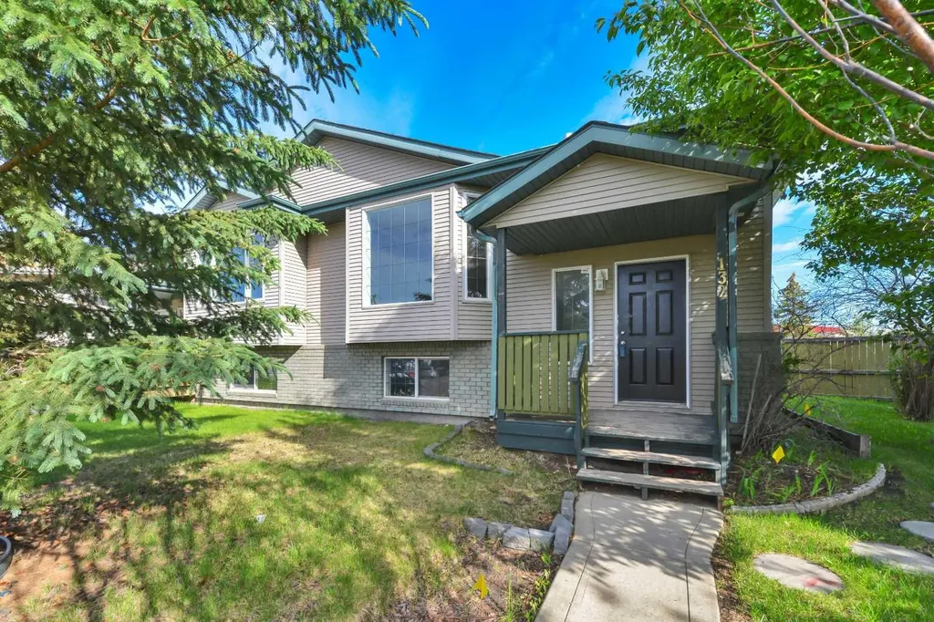132 Kirkland Close Red Deer AB T4P 4A4
