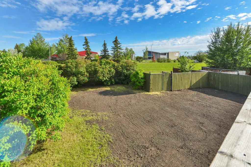 132 Kirkland Close Red Deer AB T4P 4A4