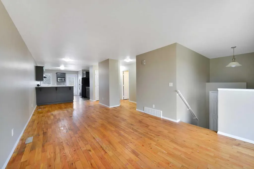 132 Kirkland Close Red Deer AB T4P 4A4