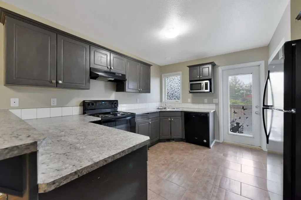 132 Kirkland Close Red Deer AB T4P 4A4