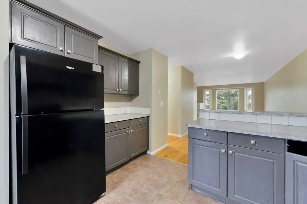 132 Kirkland Close Red Deer AB T4P 4A4
