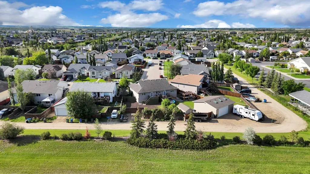 132 Kirkland Close Red Deer AB T4P 4A4