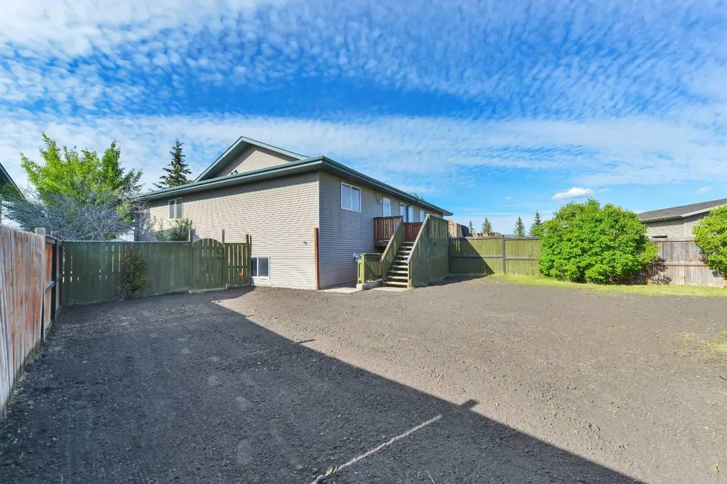 132 Kirkland Close Red Deer AB T4P 4A4