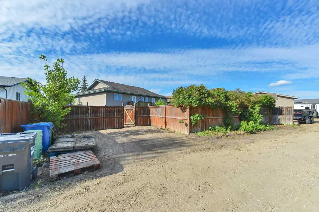 132 Kirkland Close Red Deer AB T4P 4A4