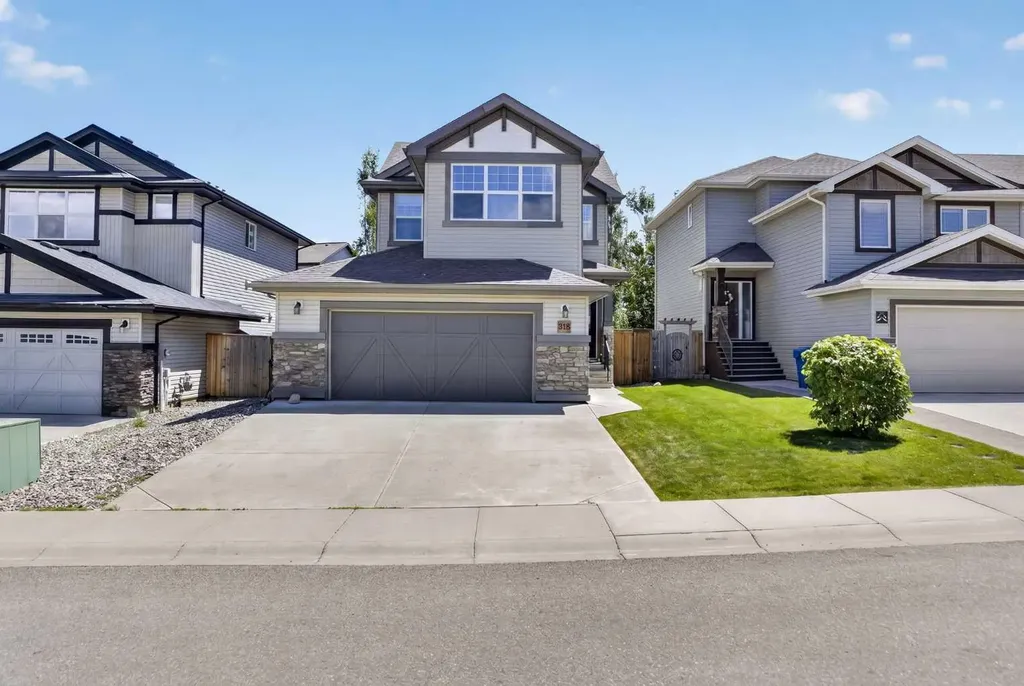 318 Twinriver Road W Lethbridge AB T1J 5B9