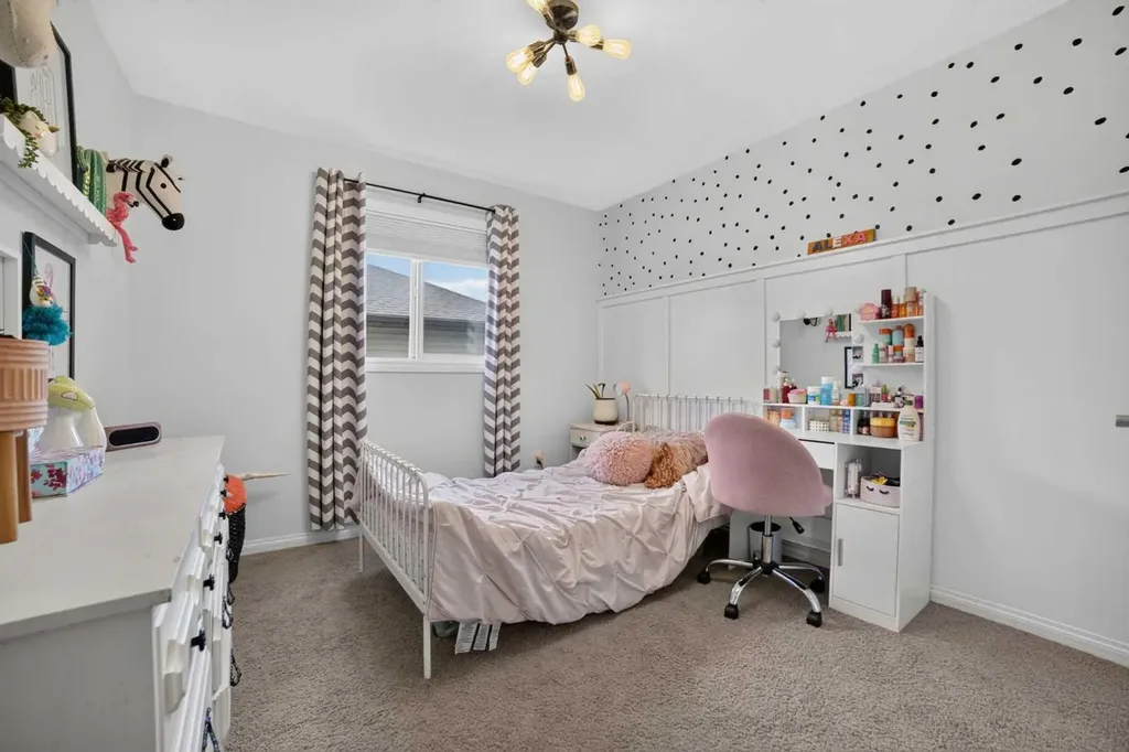 318 Twinriver Road W Lethbridge AB T1J 5B9