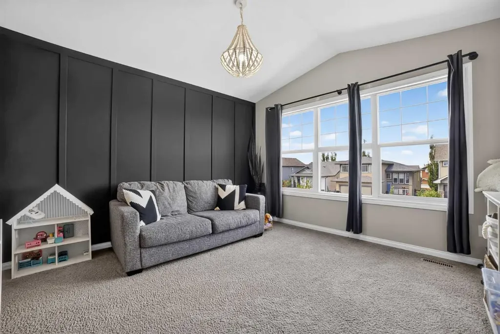 318 Twinriver Road W Lethbridge AB T1J 5B9