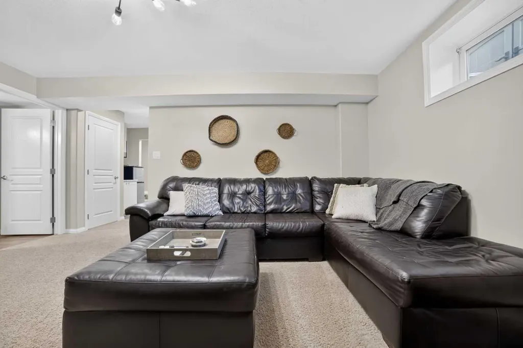 318 Twinriver Road W Lethbridge AB T1J 5B9