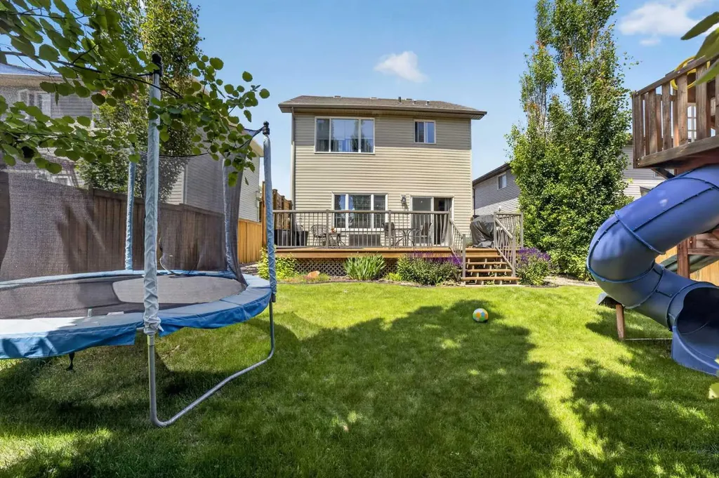 318 Twinriver Road W Lethbridge AB T1J 5B9