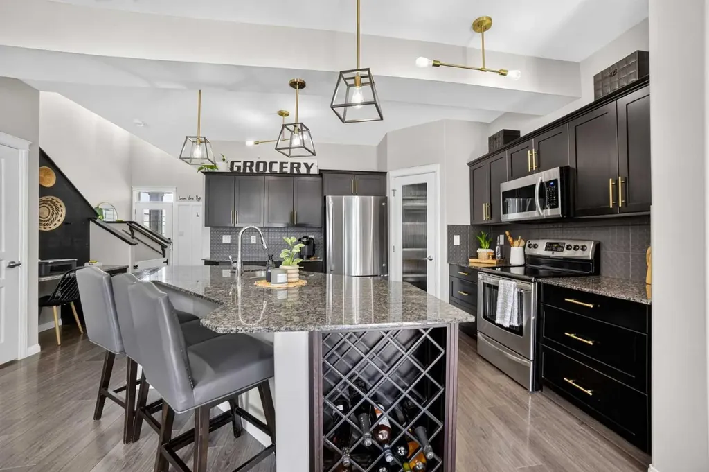 318 Twinriver Road W Lethbridge AB T1J 5B9