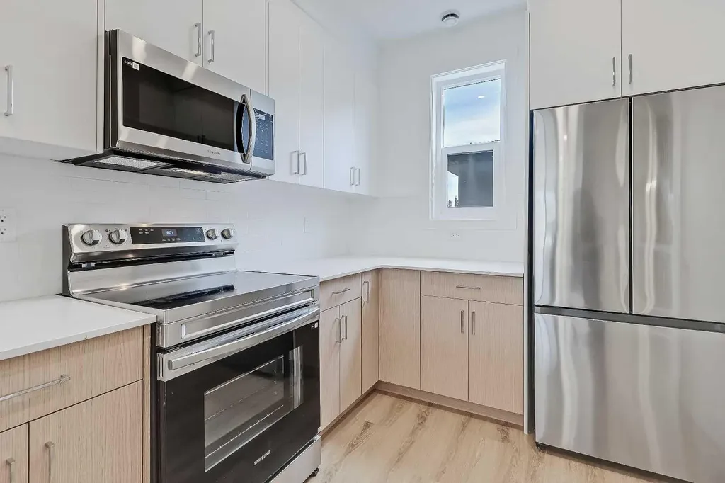 3550 45 Street SW Calgary AB T3E 3V2
