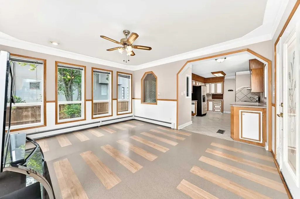 1712 28 Street SW Calgary AB T3C1L9