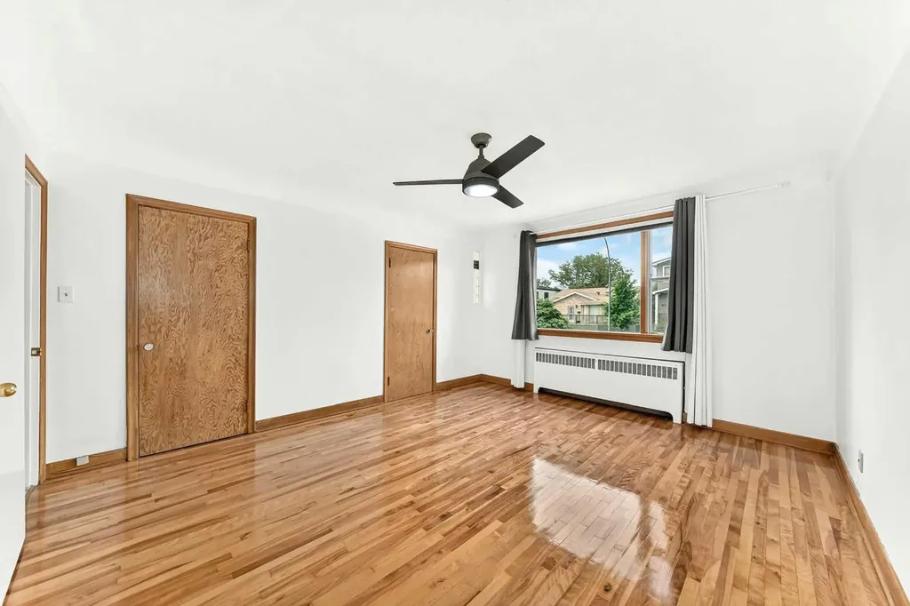 1712 28 Street SW Calgary AB T3C1L9