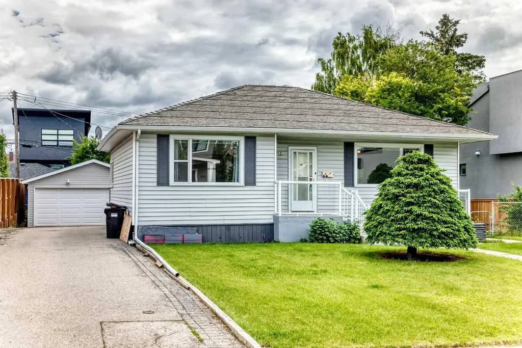 1712 28 Street SW Calgary AB T3C1L9