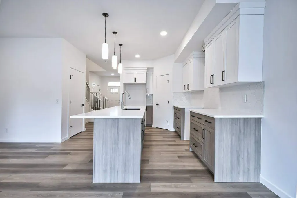 41 Legacy Point Terrace SE Calgary AB T2X 6R9