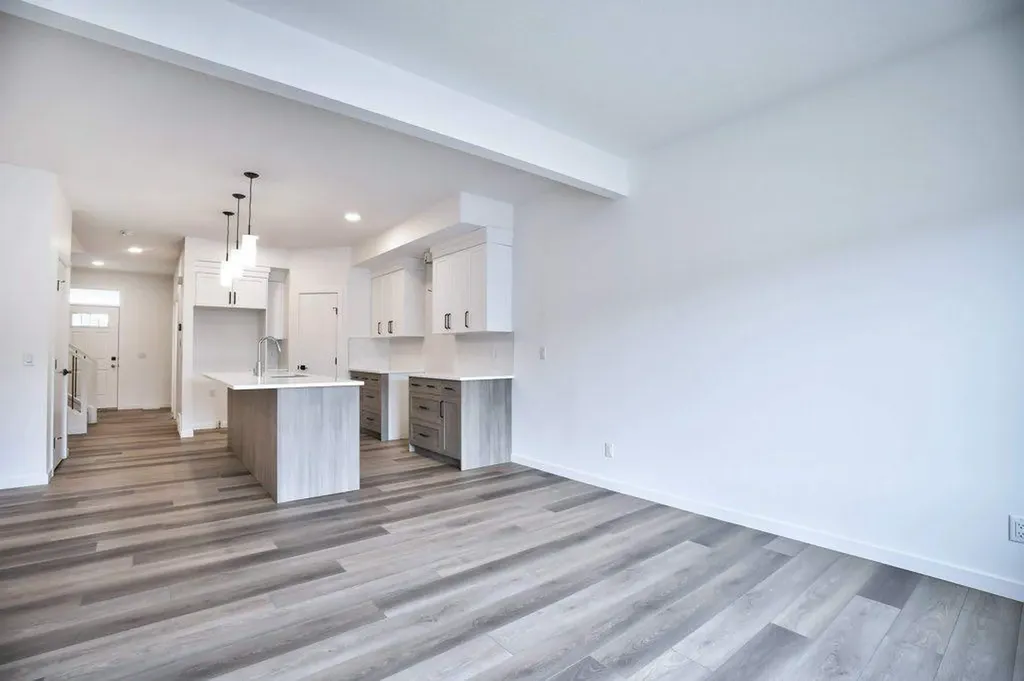 41 Legacy Point Terrace SE Calgary AB T2X 6R9