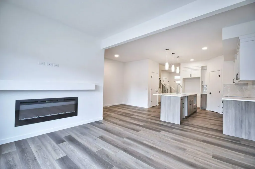 41 Legacy Point Terrace SE Calgary AB T2X 6R9