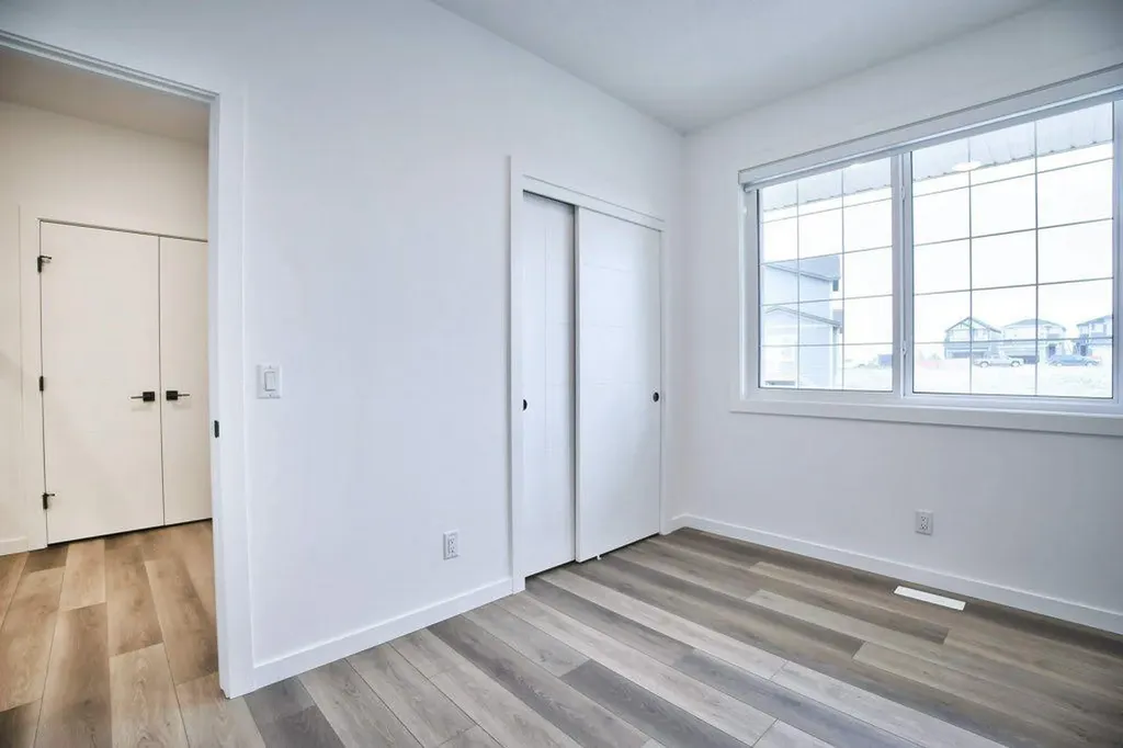 41 Legacy Point Terrace SE Calgary AB T2X 6R9