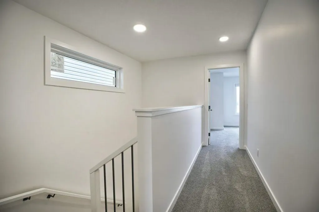 41 Legacy Point Terrace SE Calgary AB T2X 6R9