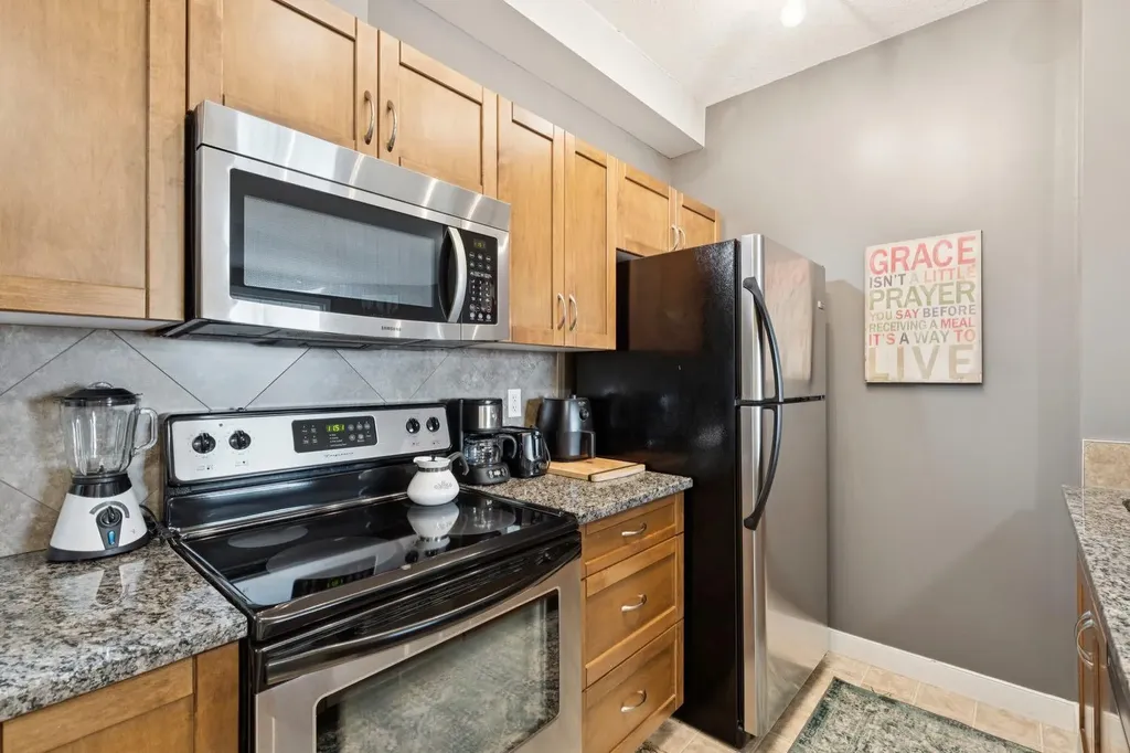 132 1 Avenue NW Airdrie AB T4B 3H4