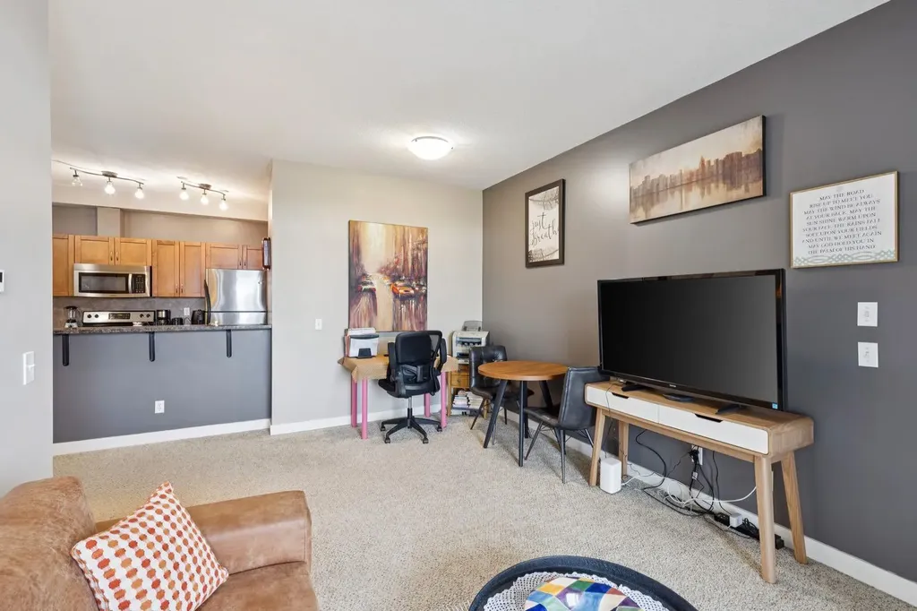 132 1 Avenue NW Airdrie AB T4B 3H4