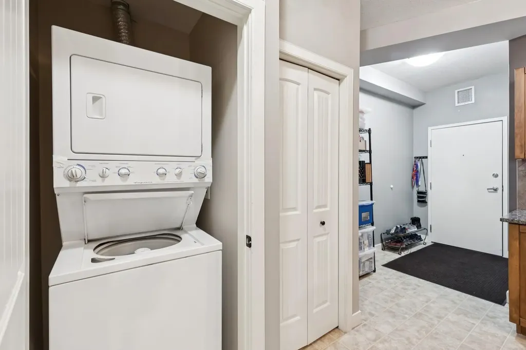 132 1 Avenue NW Airdrie AB T4B 3H4